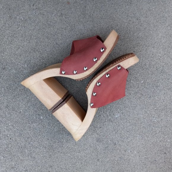 Vintage Studded Heeled Mules - Picture 12 of 16